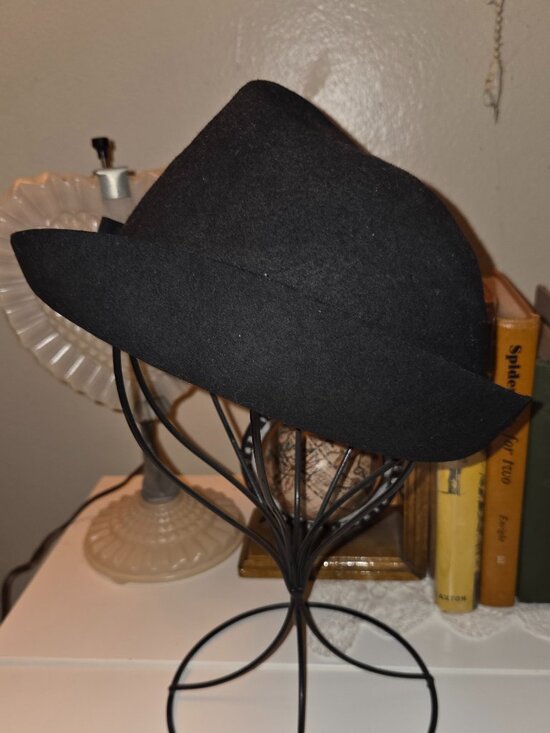 1930s Pixie Fedora main image 4